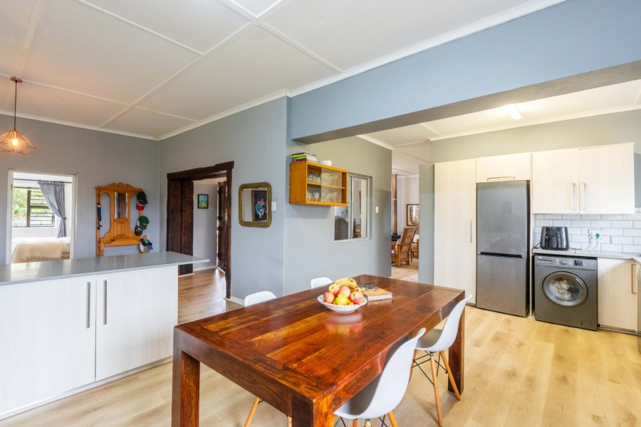 4 Bedroom Property for Sale in Hoekwil Western Cape
